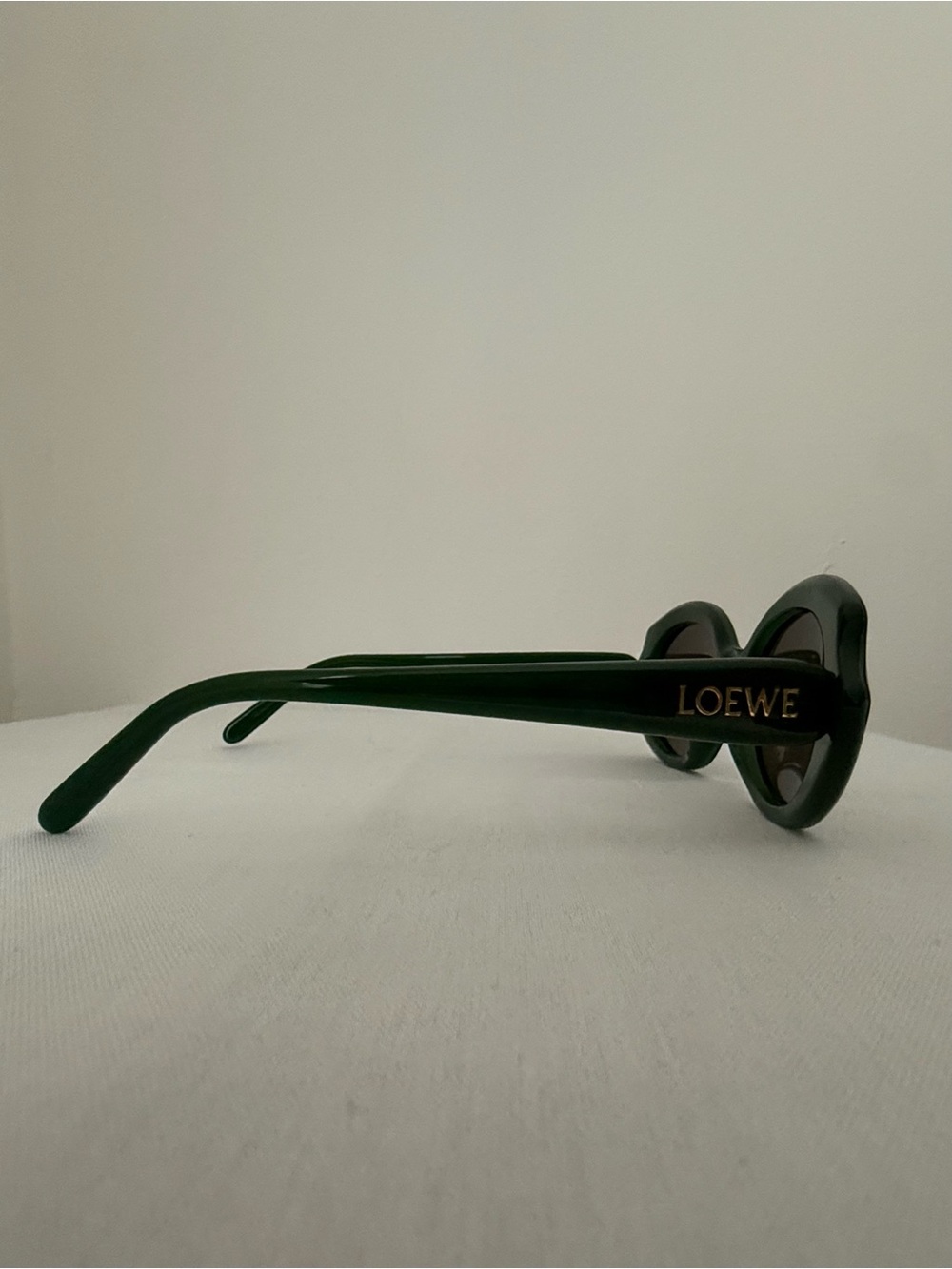 LOEWE Slim Oval Sunglasses Dark Green Acetate LW40147I Mint Case Included - Picture 8 of 11